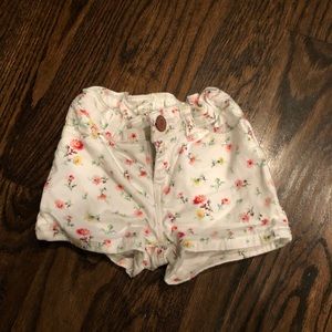 GAP adjustable waist flower shorts